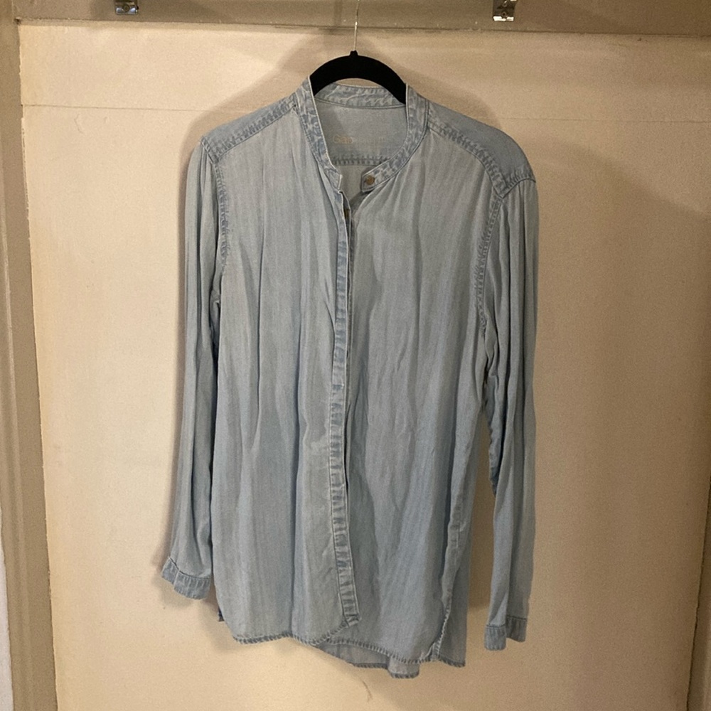 Gap 1969 softy chambray shirt